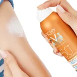VICHY Capital Soleil Brume Anti-Sable Enfants Protection SPF50+ 200ml 1